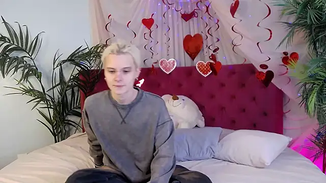 DemianEnglen online show from February 14, 2025, 9:43 pm