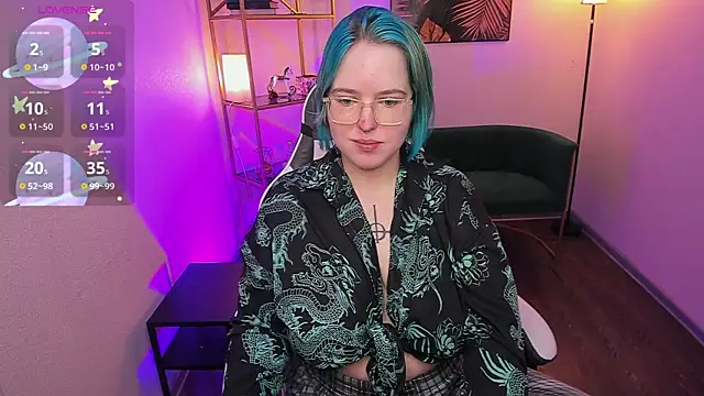 Manic pixie  online show from May 23, 2026, 3:33 pm