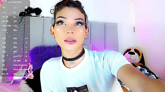 Snapshot of lucyangel_11 chatting on February 2, 2025, 10:49 pm lucyangel 11 online show from February 2, 2025, 10:49 pm