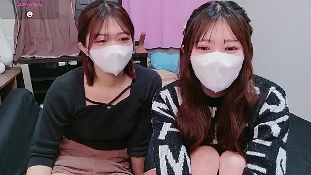 Snapshot of NA-KAREN-V8 chatting on March 14, 2026, 1:39 pm NA-KAREN-V8 online show from March 14, 2026, 1:39 pm