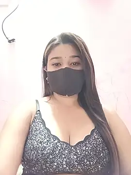 Snapshot of Simran-001 chatting on May 12, 2026, 2:45 pm Simran-001 online show from May 12, 2026, 2:45 pm