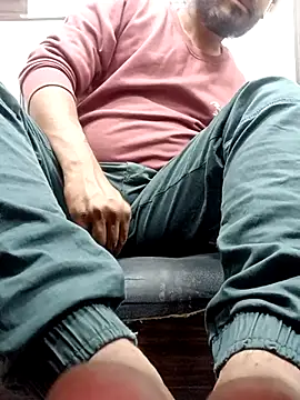 RaviRoy2326 online show from February 27, 2025, 2:21 pm