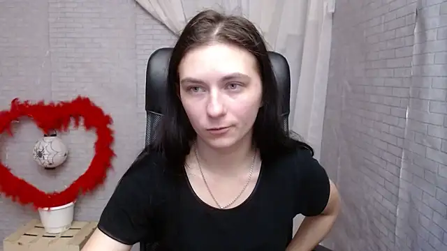 Snapshot of AmandaJi_ chatting on February 13, 2025, 10:23 am AmandaJi  online show from February 13, 2025, 10:23 am