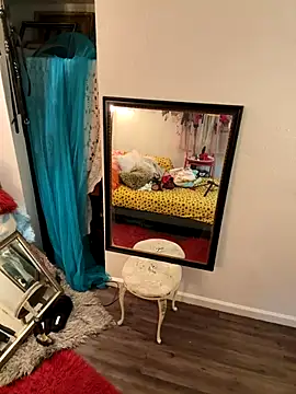 I am babydoll online show from November 9, 2025, 5:00 am