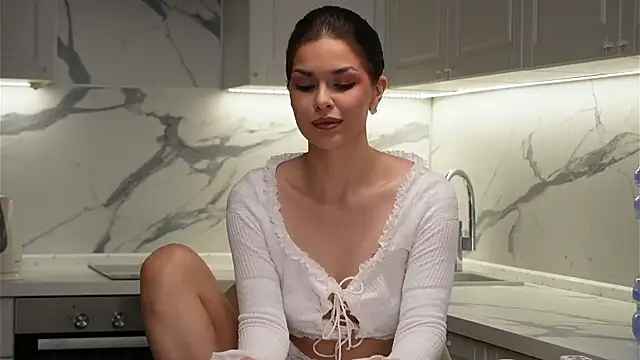 Sofa 01 online show from November 2, 2025, 2:11 pm