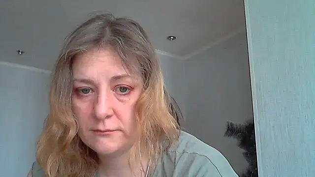 WriterInna44 online show from February 9, 2025, 10:20 am