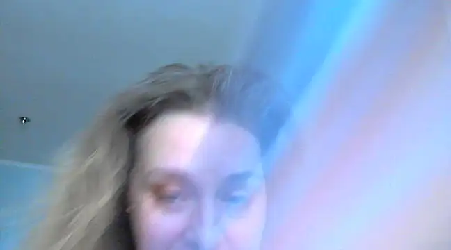 WriterInna44 online show from March 11, 2025, 11:12 am