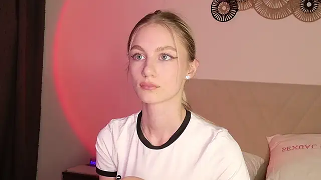 GabriellaOlsen online show from March 23, 2026, 7:47 pm