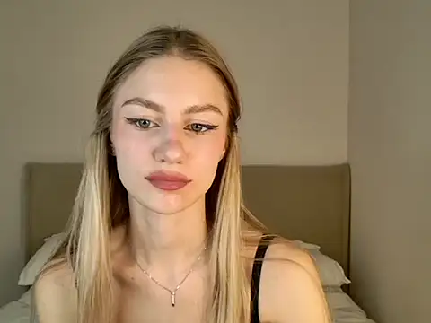GabriellaOlsen online show from November 9, 2025, 11:58 am