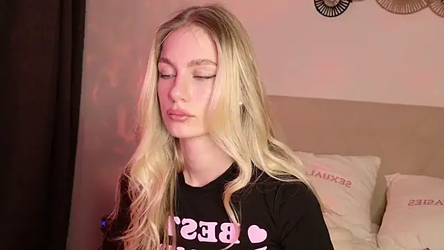 GabriellaOlsen online show from April 4, 2026, 4:35 pm