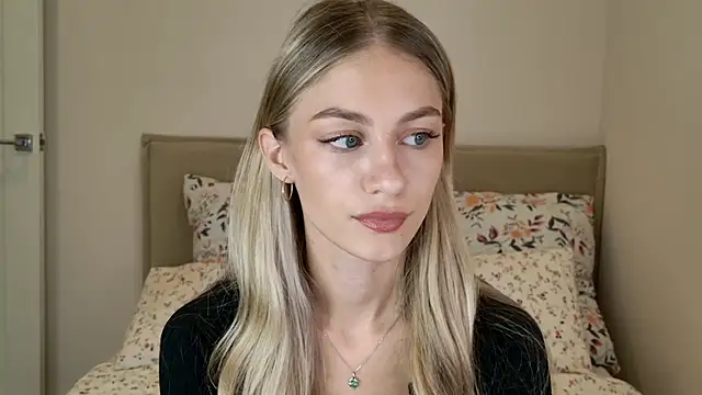 Snapshot of GabriellaOlsen chatting on September 19, 2025, 11:03 am GabriellaOlsen online show from September 19, 2025, 11:03 am