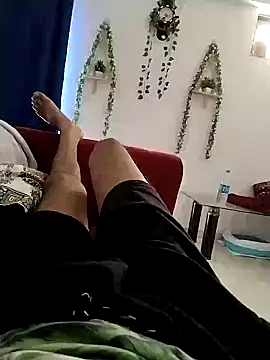 knightwolf9935 online show from February 3, 2025, 10:25 am