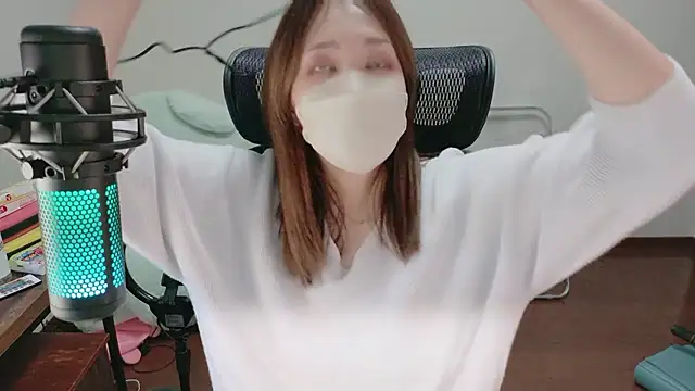 Snapshot of mio7635 chatting on July 23, 2026, 2:03 pm mio7635 online show from July 23, 2026, 2:03 pm
