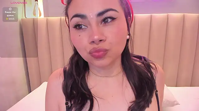 Naomymonroe  online show from March 14, 2026, 9:43 pm