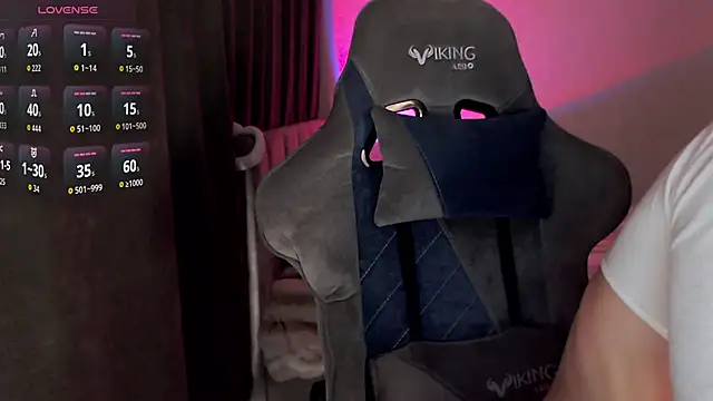 Ohmy Nora  online show from April 15, 2026, 1:44 am