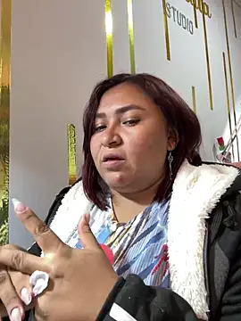 Snapshot of KarlaWild chatting on March 17, 2025, 2:19 am KarlaWild online show from March 17, 2025, 2:19 am