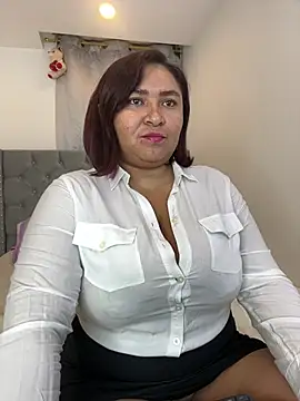 Snapshot of KarlaWild chatting on February 26, 2025, 1:14 am KarlaWild online show from February 26, 2025, 1:14 am
