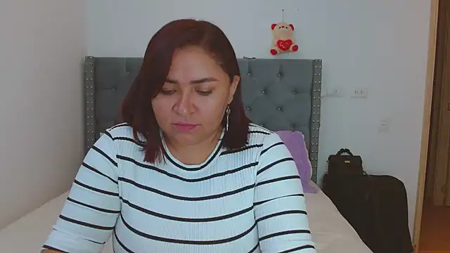 Snapshot of KarlaWild chatting on March 4, 2025, 8:05 pm KarlaWild online show from March 4, 2025, 8:05 pm