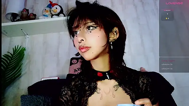 Snapshot of verhona_vlad chatting on March 20, 2025, 5:36 pm verhona vlad online show from March 20, 2025, 5:36 pm