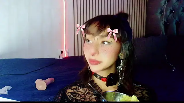 Snapshot of verhona_vlad chatting on March 7, 2025, 2:45 pm verhona vlad online show from March 7, 2025, 2:45 pm