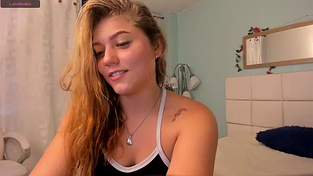 alaia greyy online show from February 26, 2025, 4:38 pm