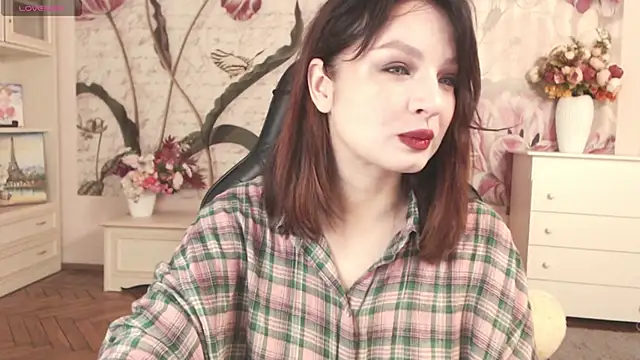 BritneyBarker online show from October 28, 2025, 3:07 am