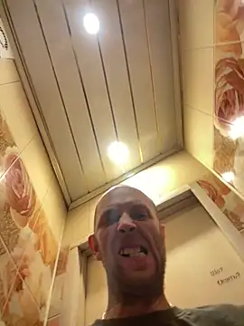 MaxDevilWhite online show from February 15, 2026, 4:24 am