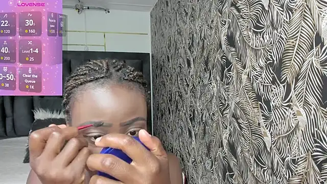 Sara Naugty online show from September 12, 2025, 7:24 pm