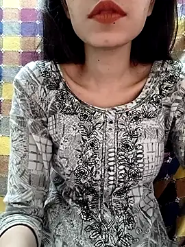 Snapshot of cute_IndianBabe chatting on March 4, 2025, 1:01 am cute IndianBabe online show from March 4, 2025, 1:01 am