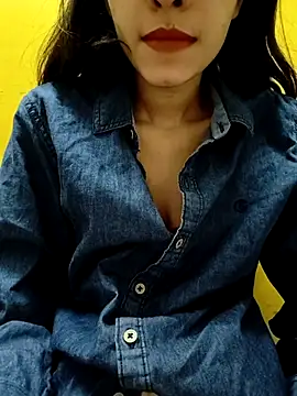 Snapshot of cute_IndianBabe chatting on March 16, 2025, 1:59 am cute IndianBabe online show from March 16, 2025, 1:59 am