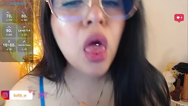 Snapshot of Sofi_BBW chatting on May 8, 2026, 12:42 pm Sofi BBW online show from May 8, 2026, 12:42 pm