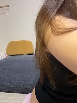 anchan69 online show from April 13, 2026, 9:08 pm