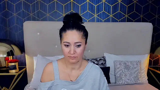 ValeryBlakes online show from November 4, 2025, 6:44 pm