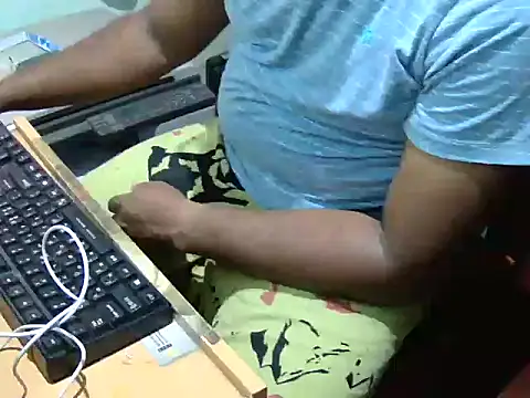 Snapshot of lolboy1234Z chatting on October 3, 2025, 4:19 pm lolboy1234Z online show from October 3, 2025, 4:19 pm