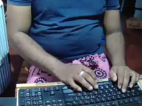 Snapshot of lolboy1234Z chatting on November 12, 2025, 5:28 pm lolboy1234Z online show from November 12, 2025, 5:28 pm