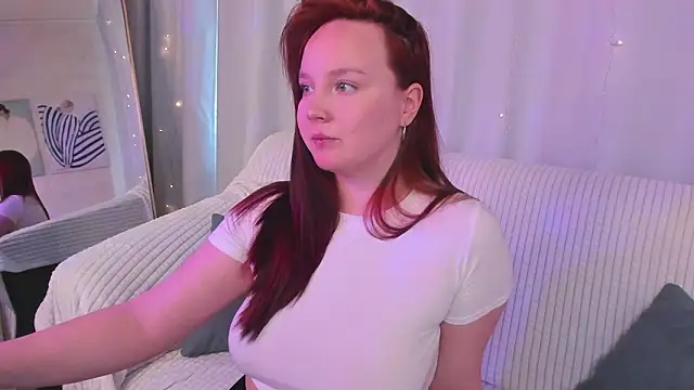 Snapshot of maya_suun chatting on February 26, 2026, 2:22 am maya suun online show from February 26, 2026, 2:22 am