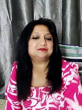 horny lizia online show from May 13, 2026, 5:42 pm
