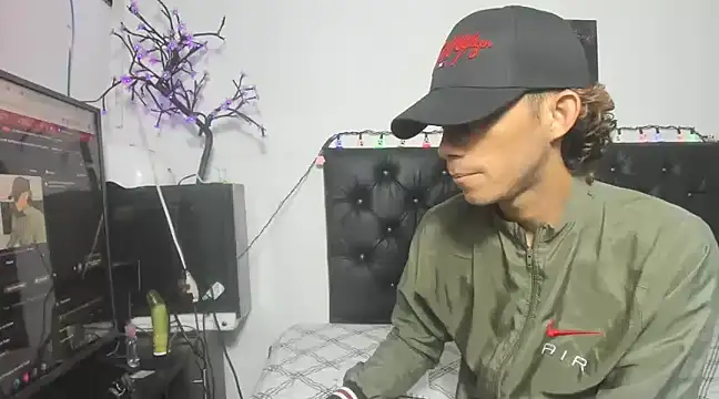 Snapshot of yisus_hot__ chatting on January 23, 2025, 2:07 pm yisus hot online show from January 23, 2025, 2:07 pm