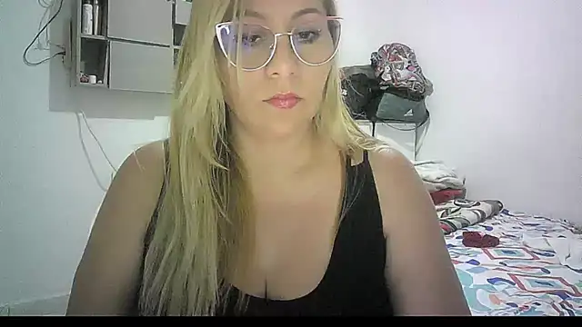mariana0x online show from May 15, 2026, 3:21 pm