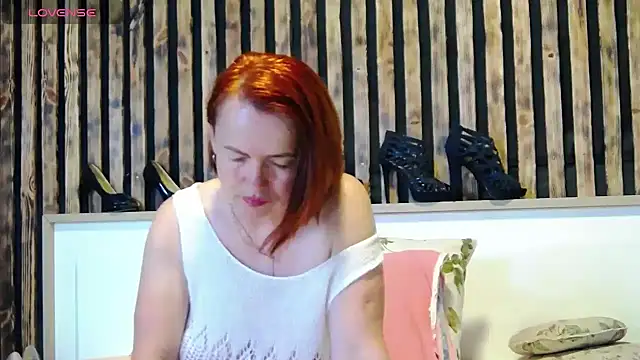 Snapshot of Alis_Lovi chatting on June 23, 2026, 10:13 am Alis Lovi online show from June 23, 2026, 10:13 am