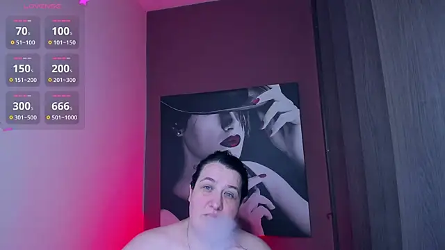 QueenOfHaze online show from January 16, 2026, 7:56 am