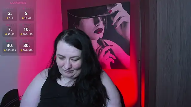 Snapshot of QueenOfHaze chatting on May 11, 2026, 6:48 am QueenOfHaze online show from May 11, 2026, 6:48 am