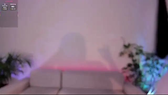 Snapshot of Hannah_Jonhson chatting on October 6, 2025, 6:25 am Hannah Jonhson online show from October 6, 2025, 6:25 am