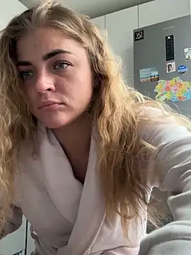 Donna Sun online show from March 2, 2025, 1:42 pm