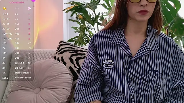 Snapshot of GerberaBlooms77 chatting on March 24, 2026, 9:48 pm GerberaBlooms77 online show from March 24, 2026, 9:48 pm