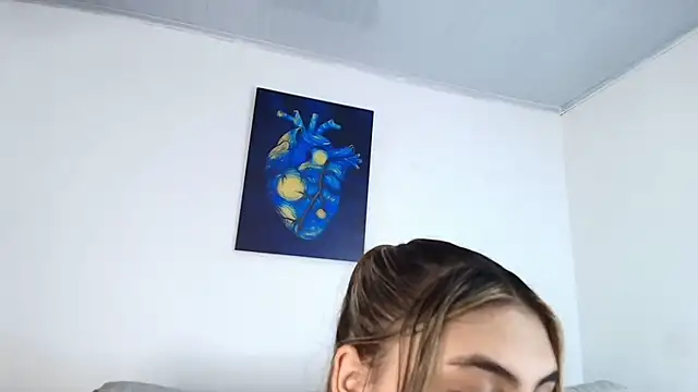 Snapshot of MeganCrow chatting on October 23, 2025, 12:09 am MeganCrow online show from October 23, 2025, 12:09 am