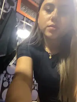 Snapshot of MeganCrow chatting on September 26, 2025, 10:05 pm MeganCrow online show from September 26, 2025, 10:05 pm