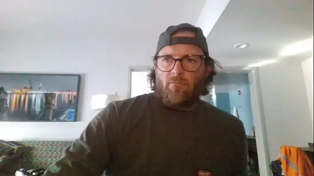 Snapshot of rrunner7718 chatting on March 18, 2025, 10:04 pm rrunner7718 online show from March 18, 2025, 10:04 pm