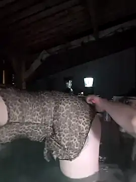 Snapshot of YourNotMySupervisor chatting on October 21, 2025, 6:35 am YourNotMySupervisor online show from October 21, 2025, 6:35 am