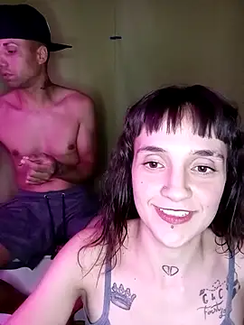 Snapshot of parejarica420 chatting on April 13, 2026, 1:53 am parejarica420 online show from April 13, 2026, 1:53 am